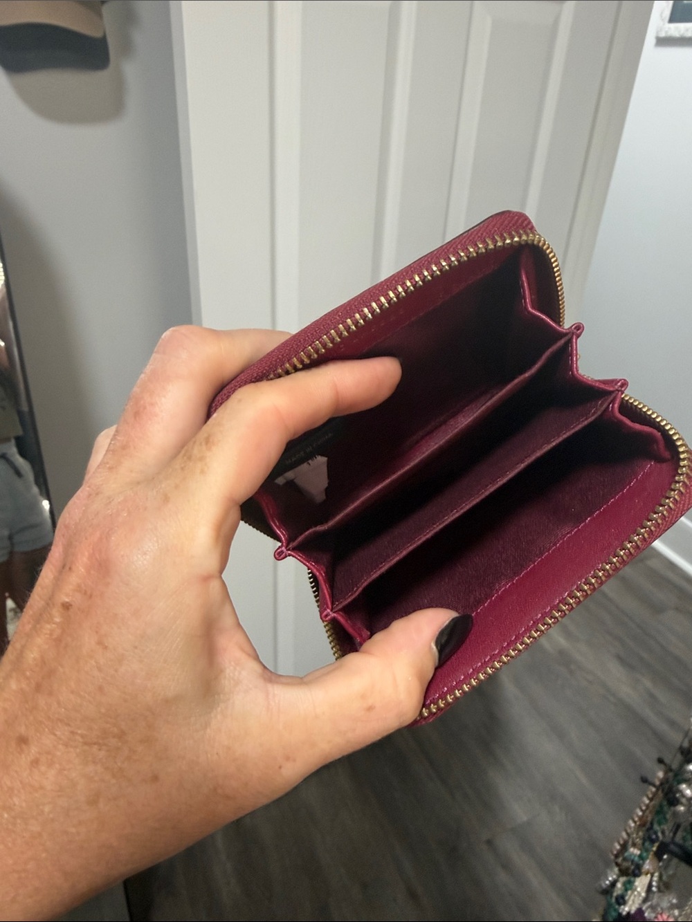 MARC JACOBS Printed Lips Wallet - Picture 2 of 2